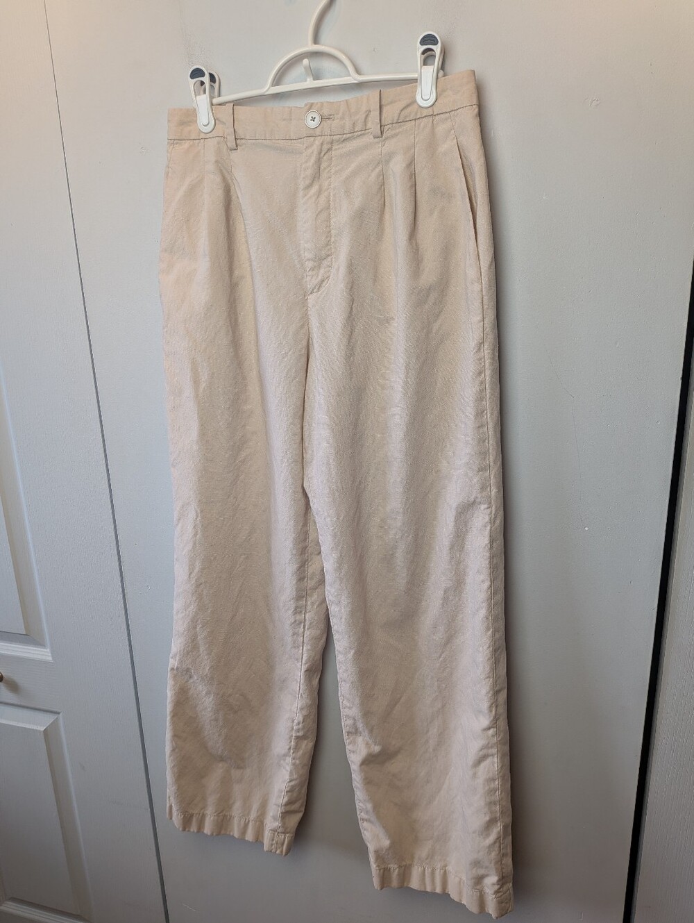 UNIQLO Linen Mix Women Trouser Pant Size Small Beige Color Lightweight